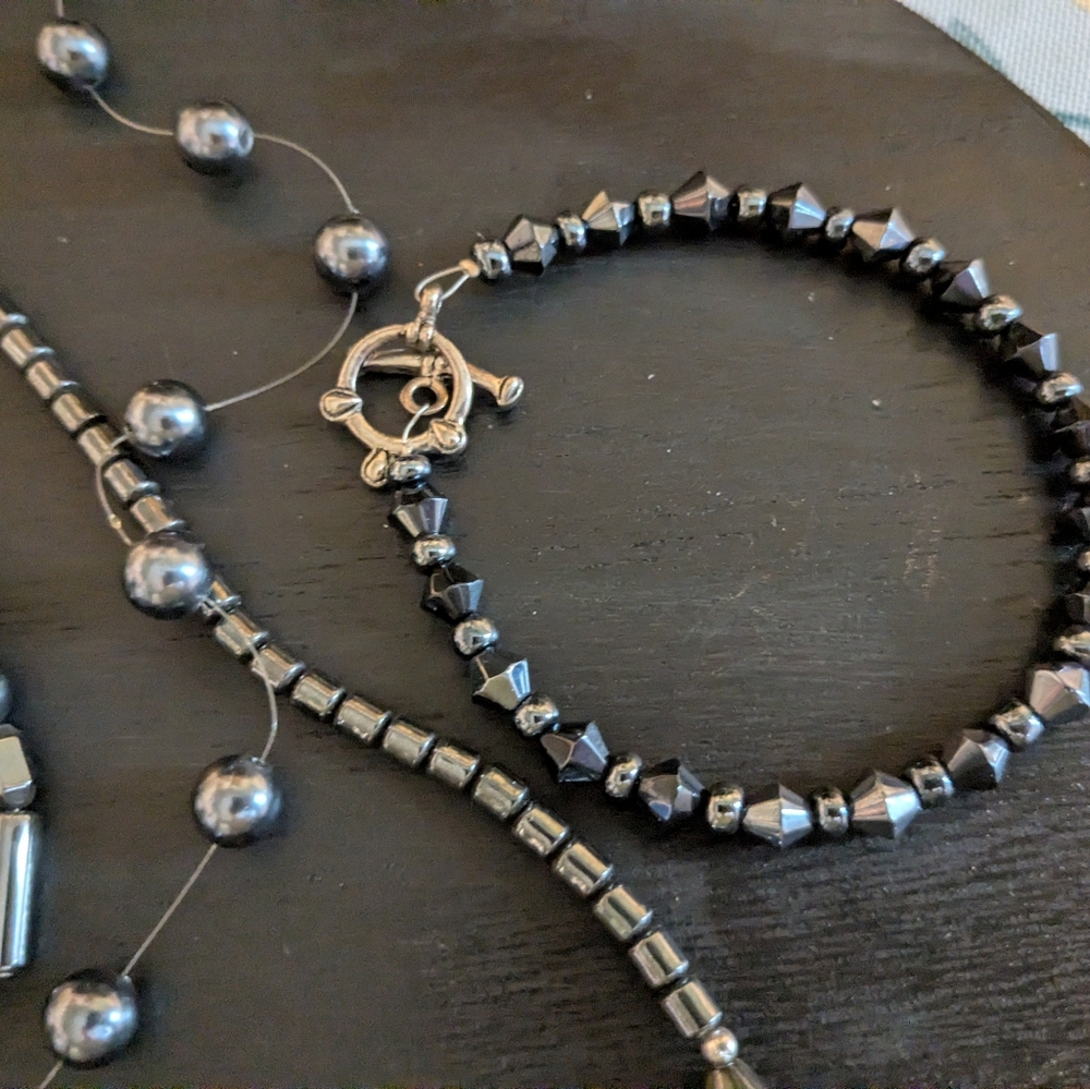 Hematite Bead Jewelry Set with Shark Pendant - Dark Gray - Picture 3 of 8